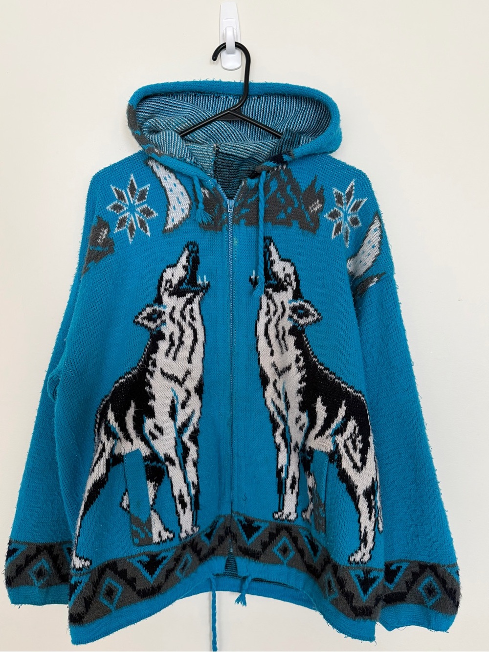 Vintage Unisex Jacket Hoodie Wolf Design Made By Ruminauhi Sz. L Full Zip